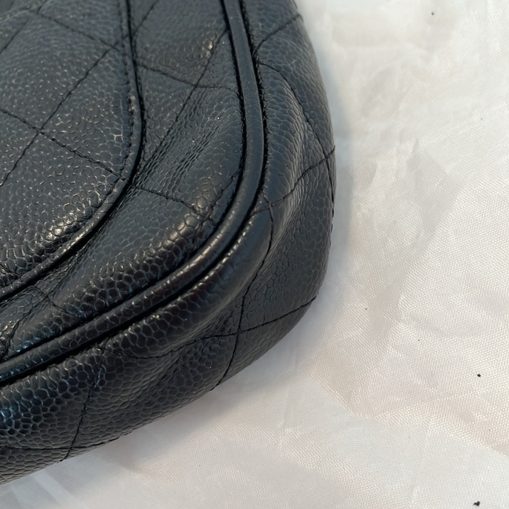 CHANEL Caviar Timeless Pochette - Picture 13 of 16